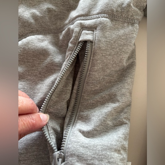 Vuori Halo Basin Bomber Jacket Heather Gray Size Small - Picture 5 of 14